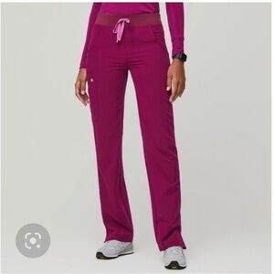 Figs Dark Magenta Kade Cargo Scrub Bottoms, Size Medium